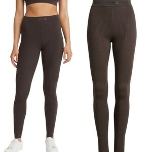 Fear Of God Essentials Ribbed Sweater Leggings in Chocolate Brown